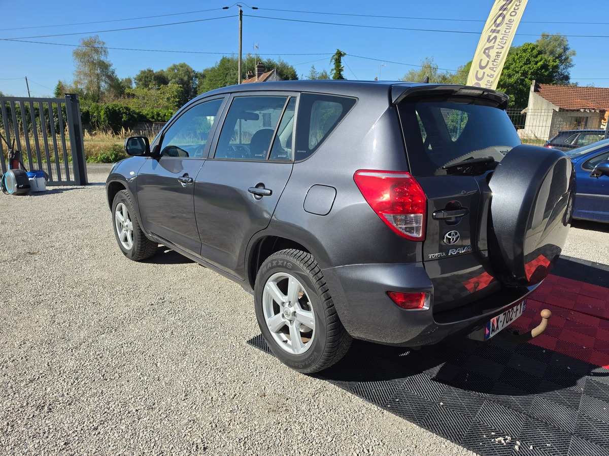 Toyota RAV4 136 D-4D - Garantie 12 Mois -