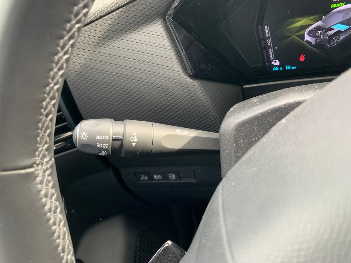 Citroën DS4 225 | Rivoli | Caméra 360° | Apple car Play | Régulateur de vitesse adaptatif | Attelage