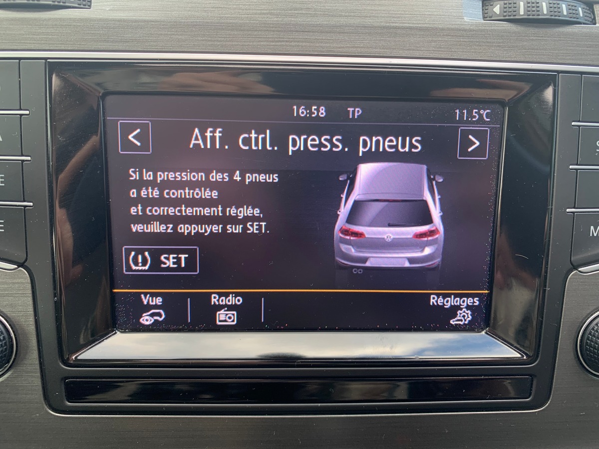 Volkswagen GOLF 7 105 ch | Confortline | Toit ouvrant | Régulateur de vitesse | Radar avant et arriére