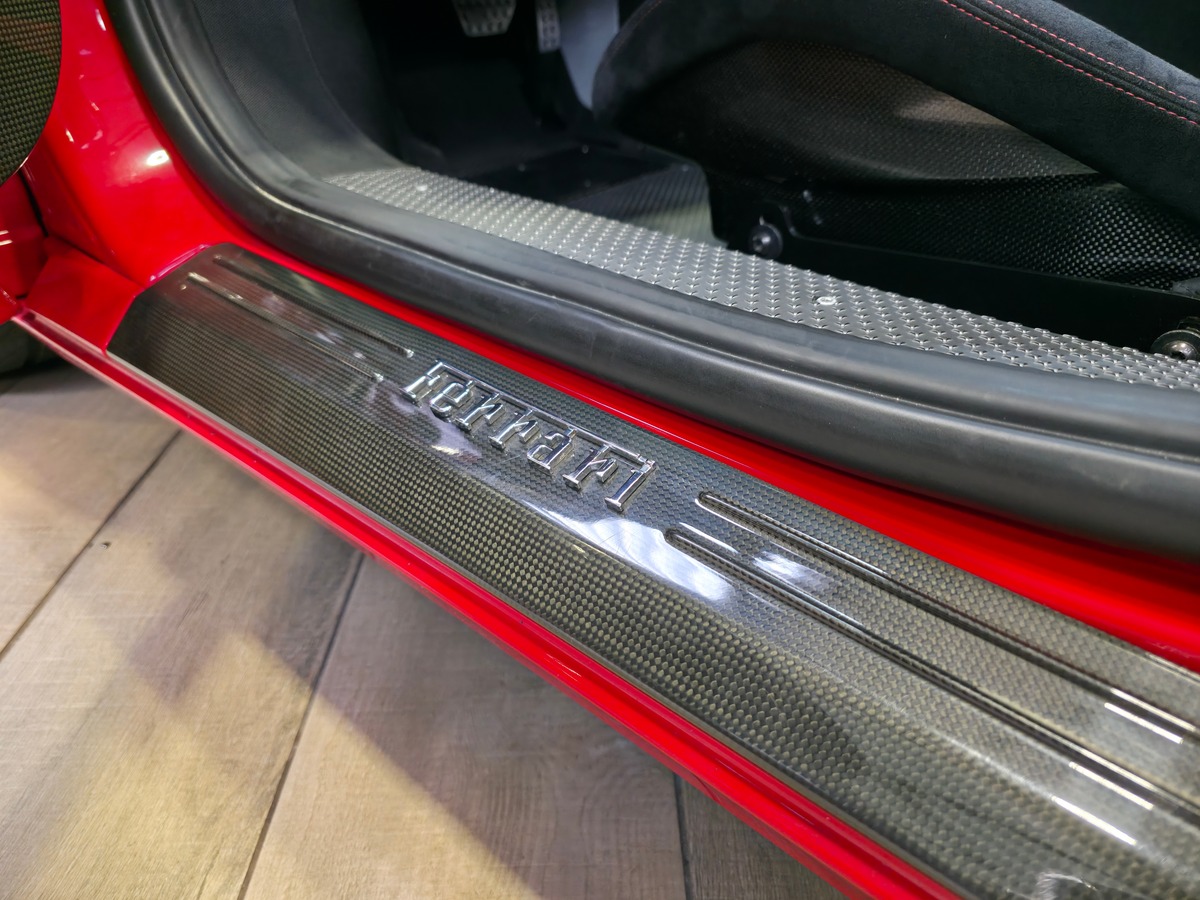 Ferrari 458 SPECIALE 4.5 605 ORIGINE FRANCE // ROSO CORSA /  BANDES NART / HARNAIS A