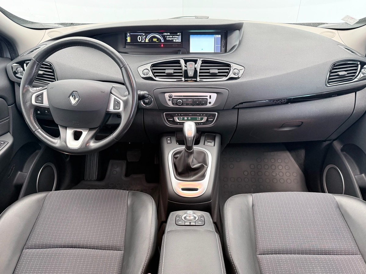 RENAULT Scenic 1.5 DCI 110 DYNAMIQUE EDC ( bva )