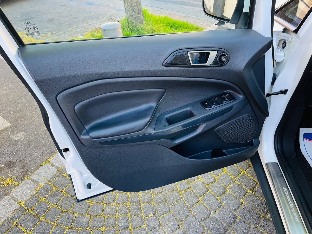 Ford EcoSport Titanium - 1.5 Tdci 95Cv Bv5 - 2ème Main - Cuir - 4xCb - Reprise Possible