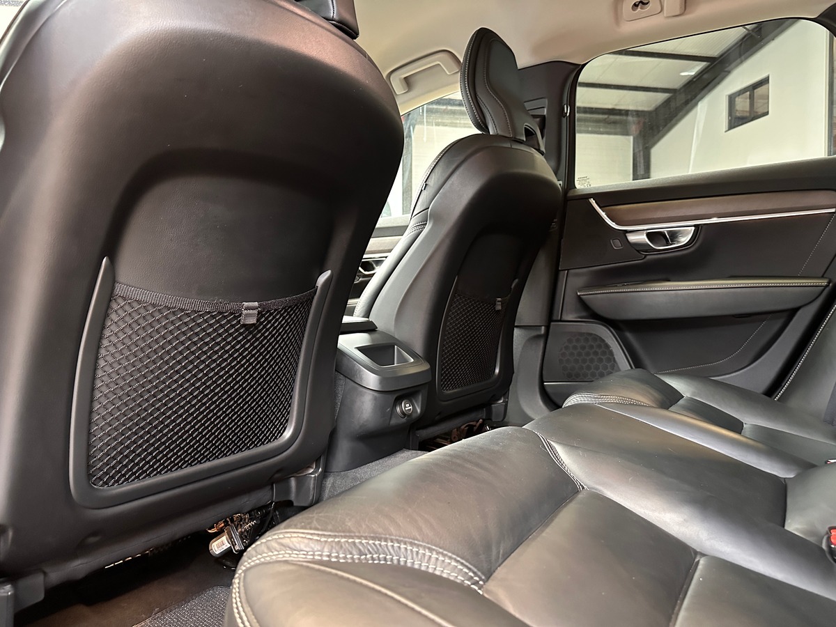 Volvo V90 Cross Country D4 AWD 190 ch Inscription Geartronic  + attelage électrique