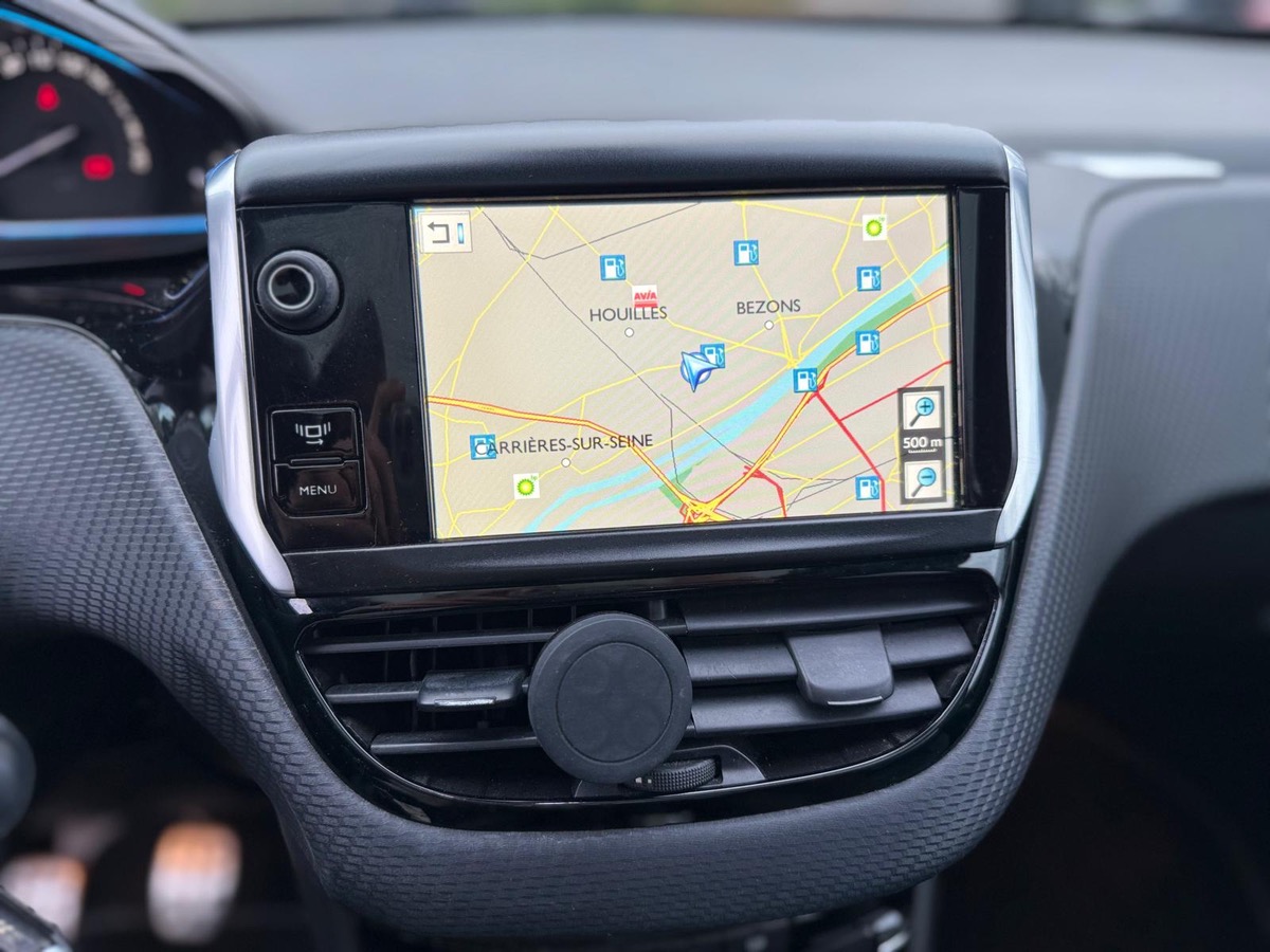 Peugeot 2008 1.6 e-HDI 115 CV féline  tout optiont en 4XCBLeux