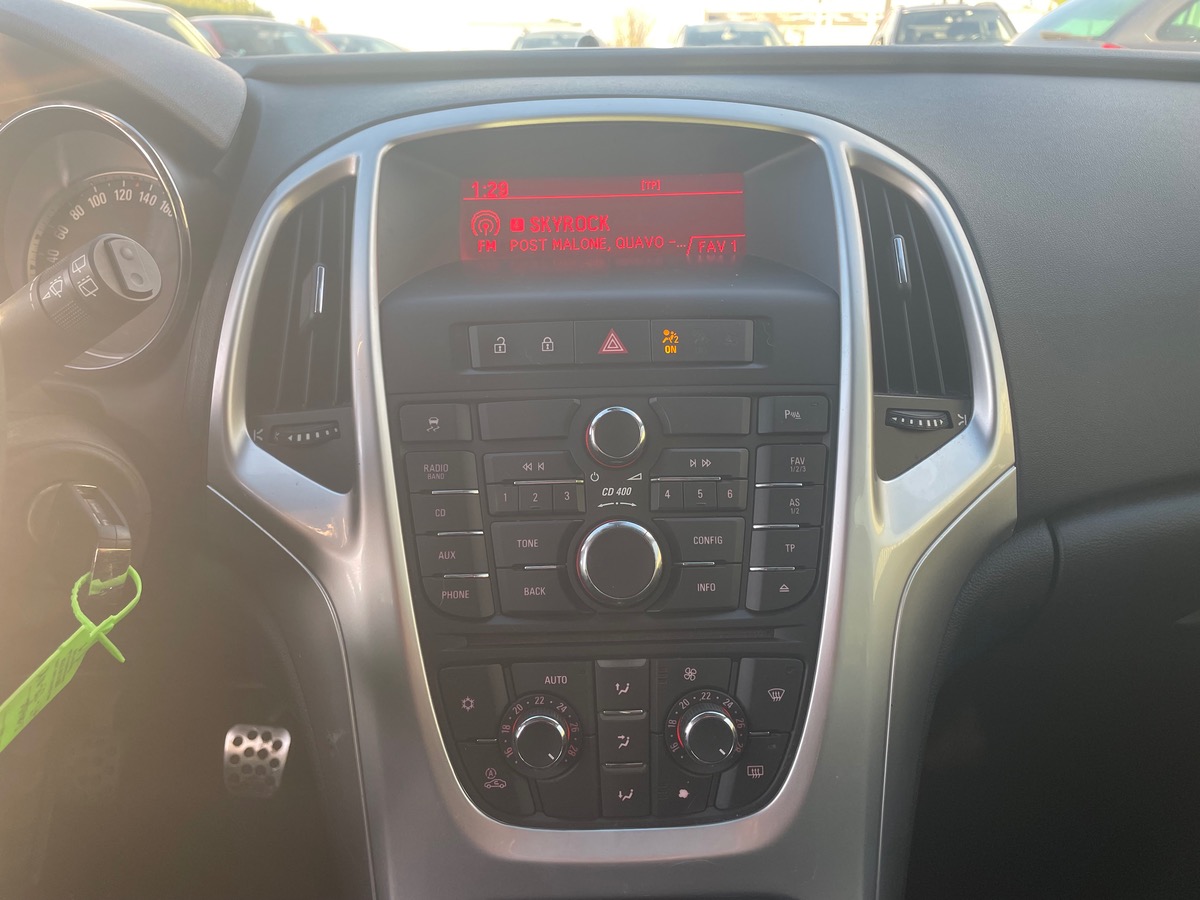 Opel Astra 1.6 turbo 180 sport