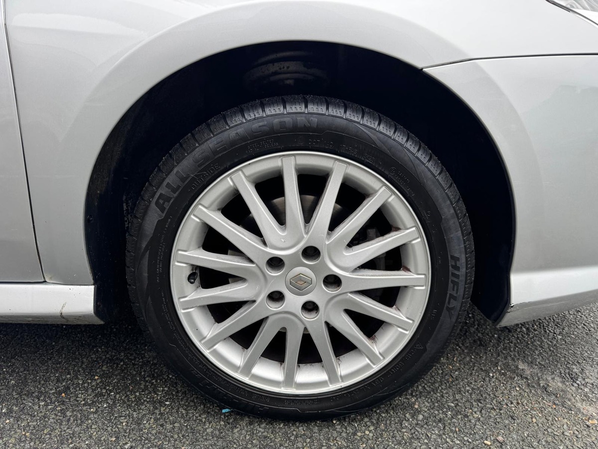 RENAULT Laguna III 2.0 turbo boite automatique Privilège - Garantie