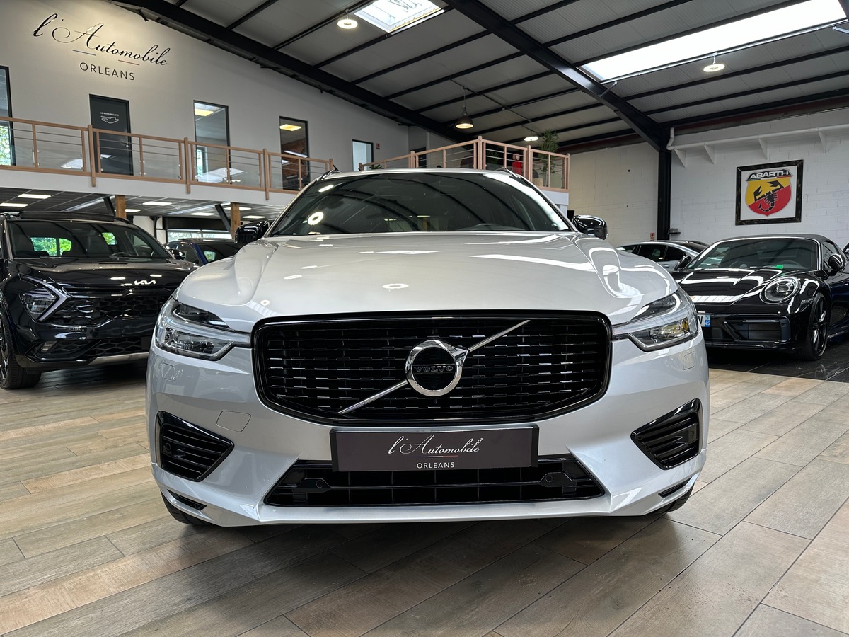 Volvo XC60 T8 R-Design 303 ch + 87 AWD Geartronic 8 / Attelage / Toit Ouvrant / Hifi HK