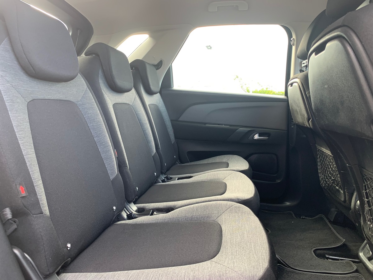 Citroën C4 SpaceTourer 120 chevaux | Live | Régulateur vitesse | Apple car Play Android auto | GPS