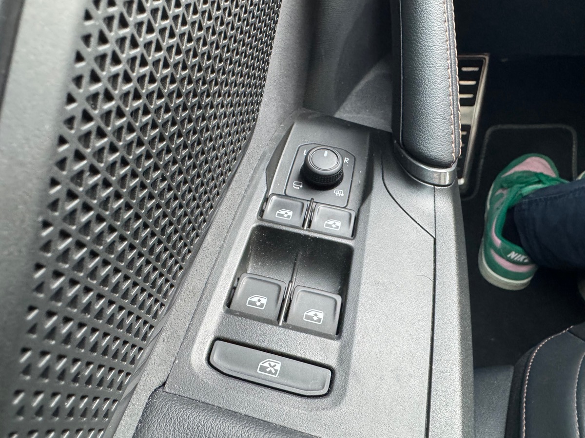 Cupra FORMENTOR E-HYBRID 204 | V | Pack Audio SENNHEISER | JA 19 Sandstorm cuivrées | Caméra Recul