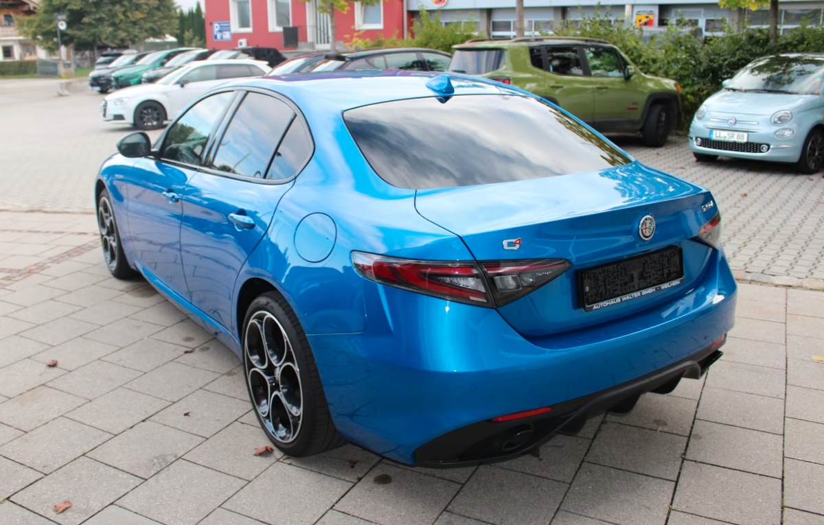 Alfa Romeo Giulia 2.0T 280ch Veloce Q4 AT8 Harman-Kardon Bleu Misano Métallisée