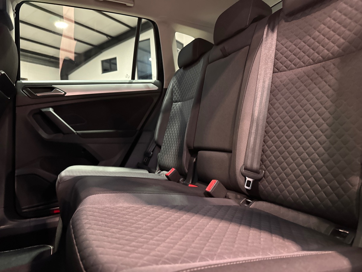 Volkswagen Tiguan 2.0 TDI 150 cv DSG7 Confortline Business