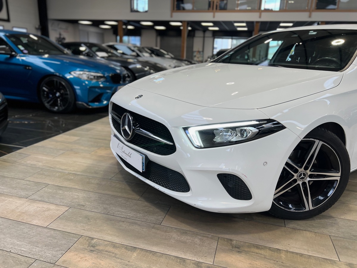 Mercedes-Benz Classe A IV 180 D 116 SENSATION PREMIUM PACK 7G-DCT