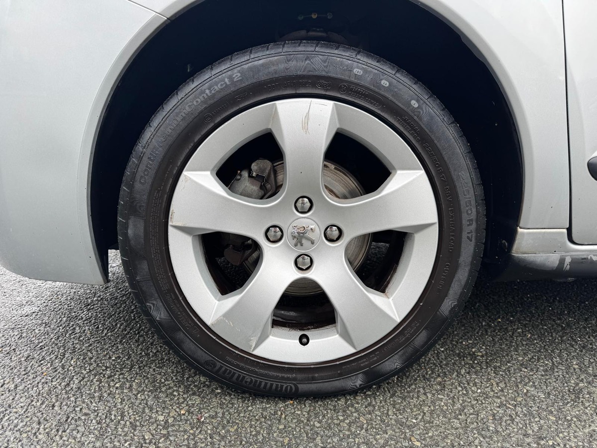 Peugeot 3008 1.6 HDi Access - ATTELAGE - Révisé - Garantie