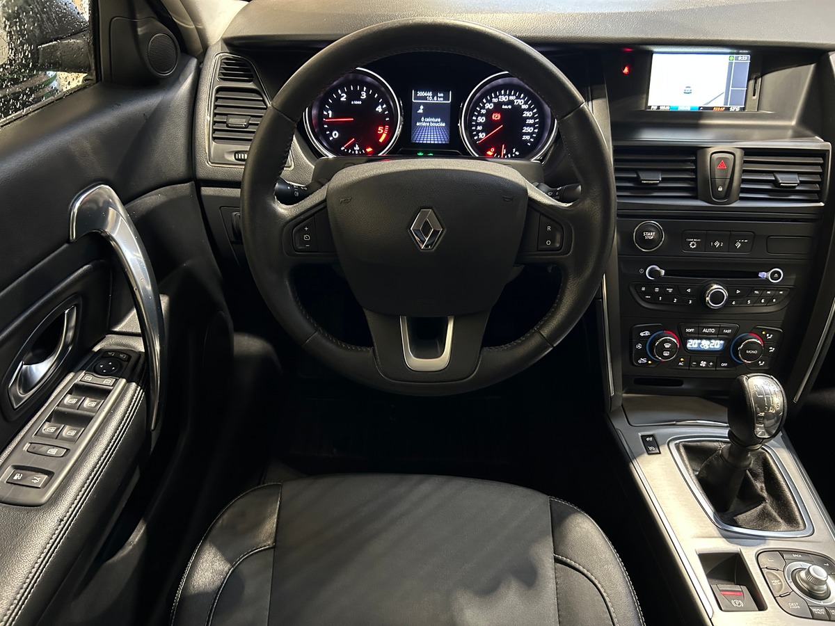 RENAULT Latitude 2.0 dCi 16V 150 cv - MOTEUR A CHAINE - GARANTIE