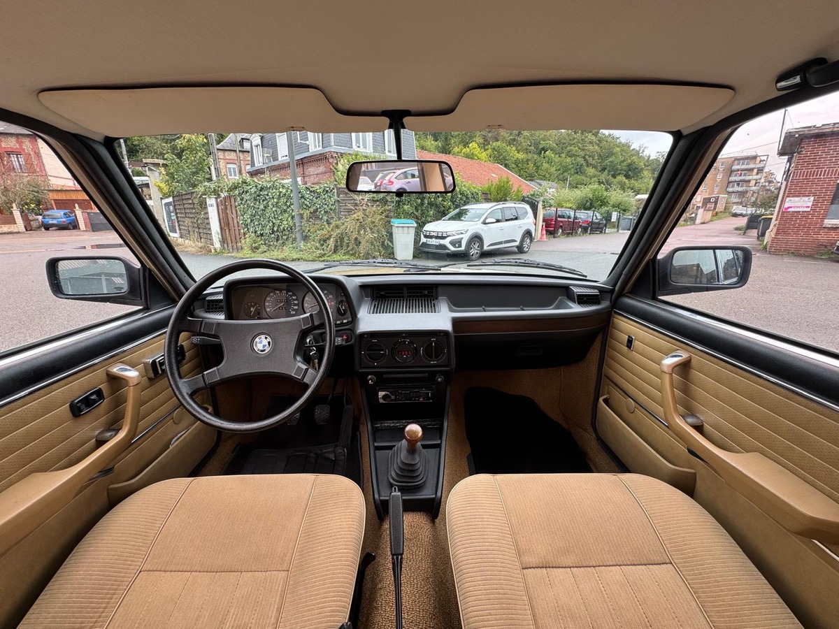 Bmw 525 E12 150CV Française - Boite manuelle