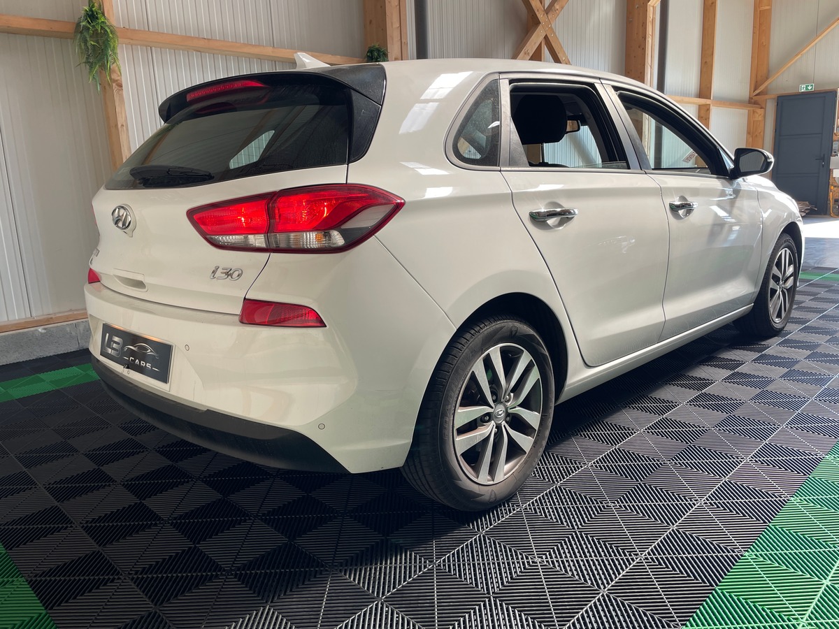 Hyundai i30 1.6 CRDi 16V  S&S 95 cv 1ERE MAIN/MOTEUR A CHAINE/ GARANTIE