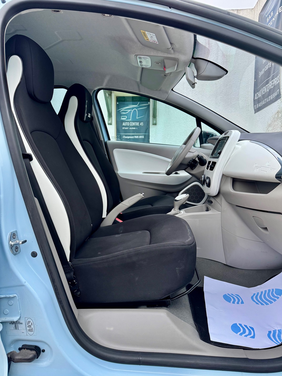 RENAULT Zoe LIFE 90 CHX ACHAT INTÉGRALE BATTERIE INCLUSE /  AUTONOMIE 135 KMS 