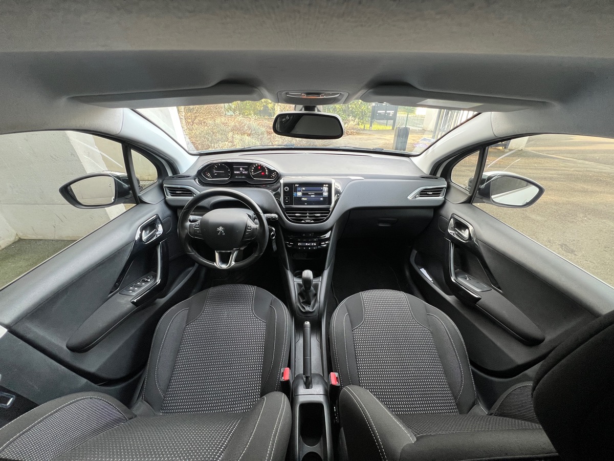 Peugeot 208 Phase 2 Allure 1.2 Puretech 110