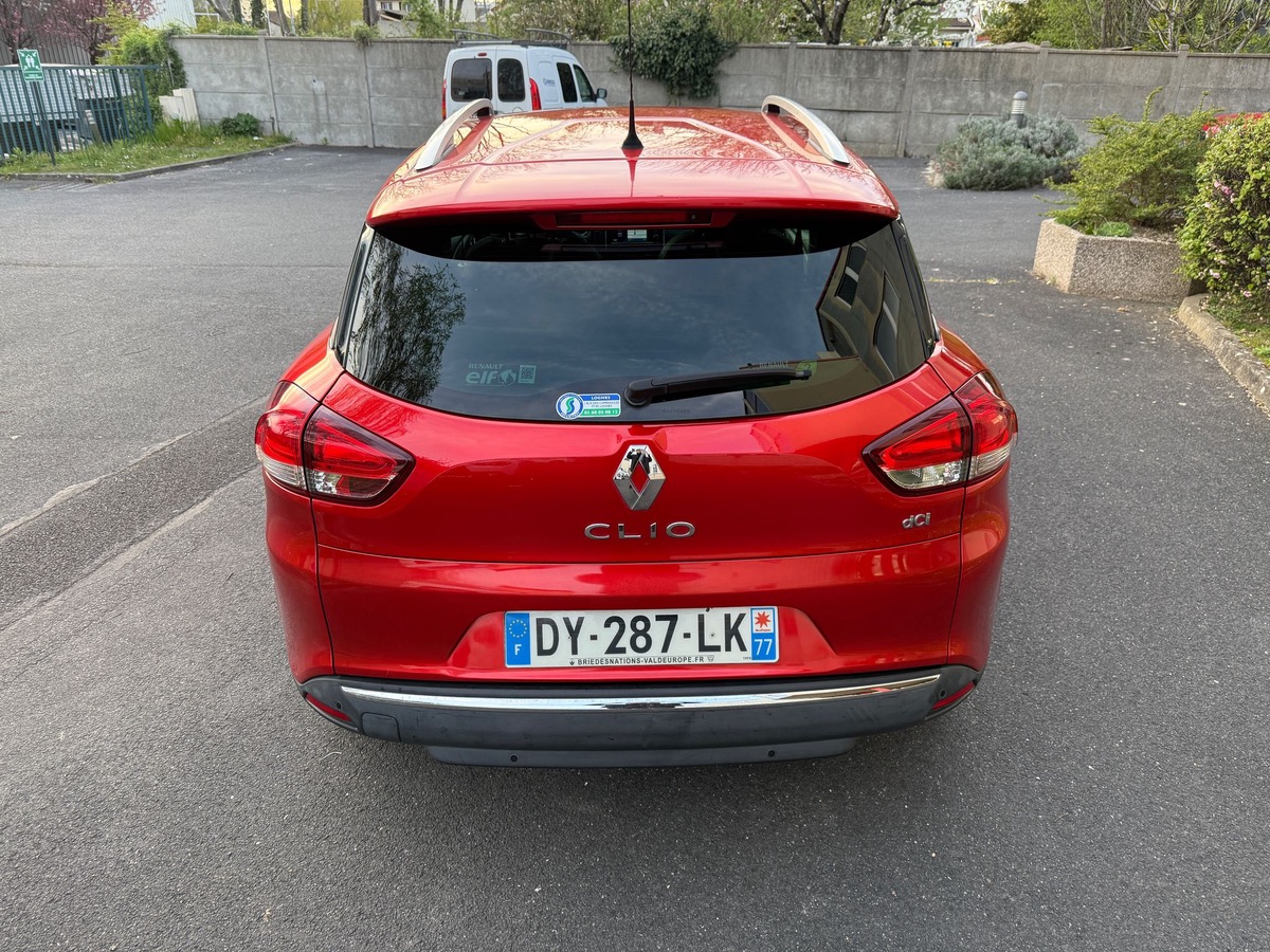 RENAULT Clio IV ESTATE 1.5 DCI 90 CV Intense 4XCBLeut