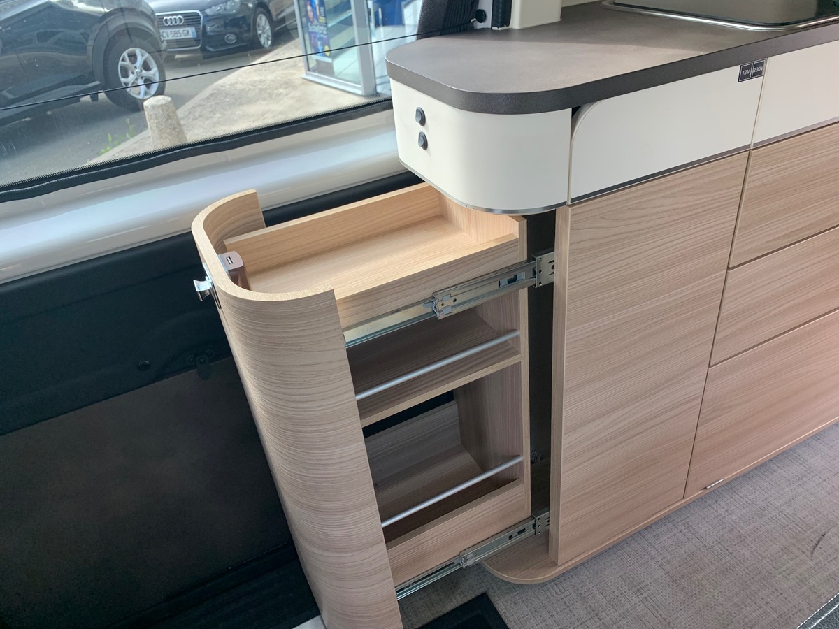 Volkswagen STYLEVAN DURBAN | Pack style | entretien constructeur | Pack stationnement |Première main