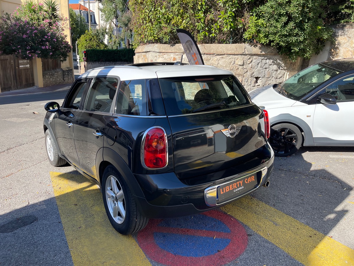 Mini Countryman Cooper 1.6 i 115 CV / Toit Ouvrant / Intérieur Cuir / GPS / Boite Auto