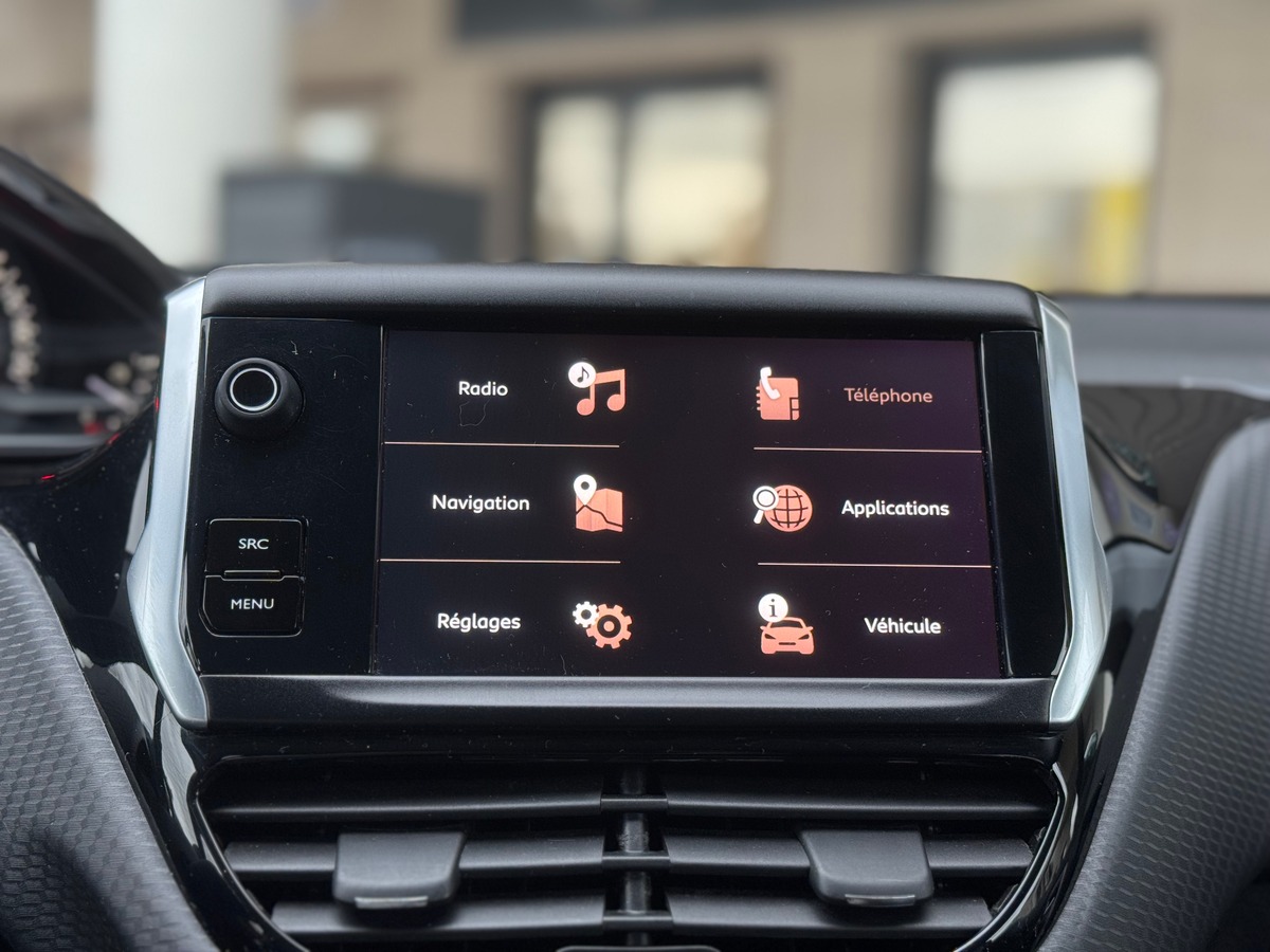 Peugeot 2008 Style 1.2 VTi 82 cv - Apple Carplay