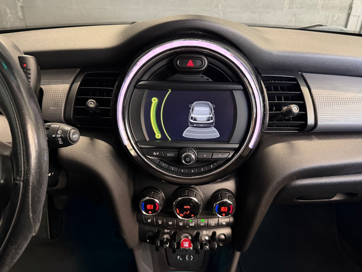 Mini Mini Cooper d 116CH Pack Chili
