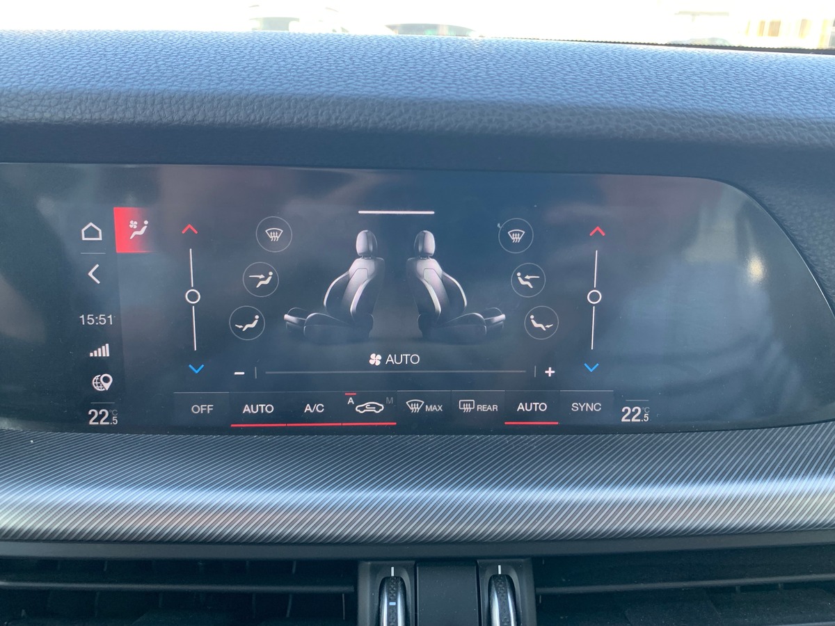 Alfa Romeo Stelvio 190 ch | Sprint | Caméra recul | Apple car Play | Coffre assisté électriquement