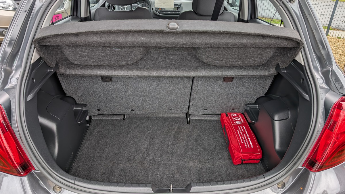 Toyota Yaris III 1.0 VVTi 70