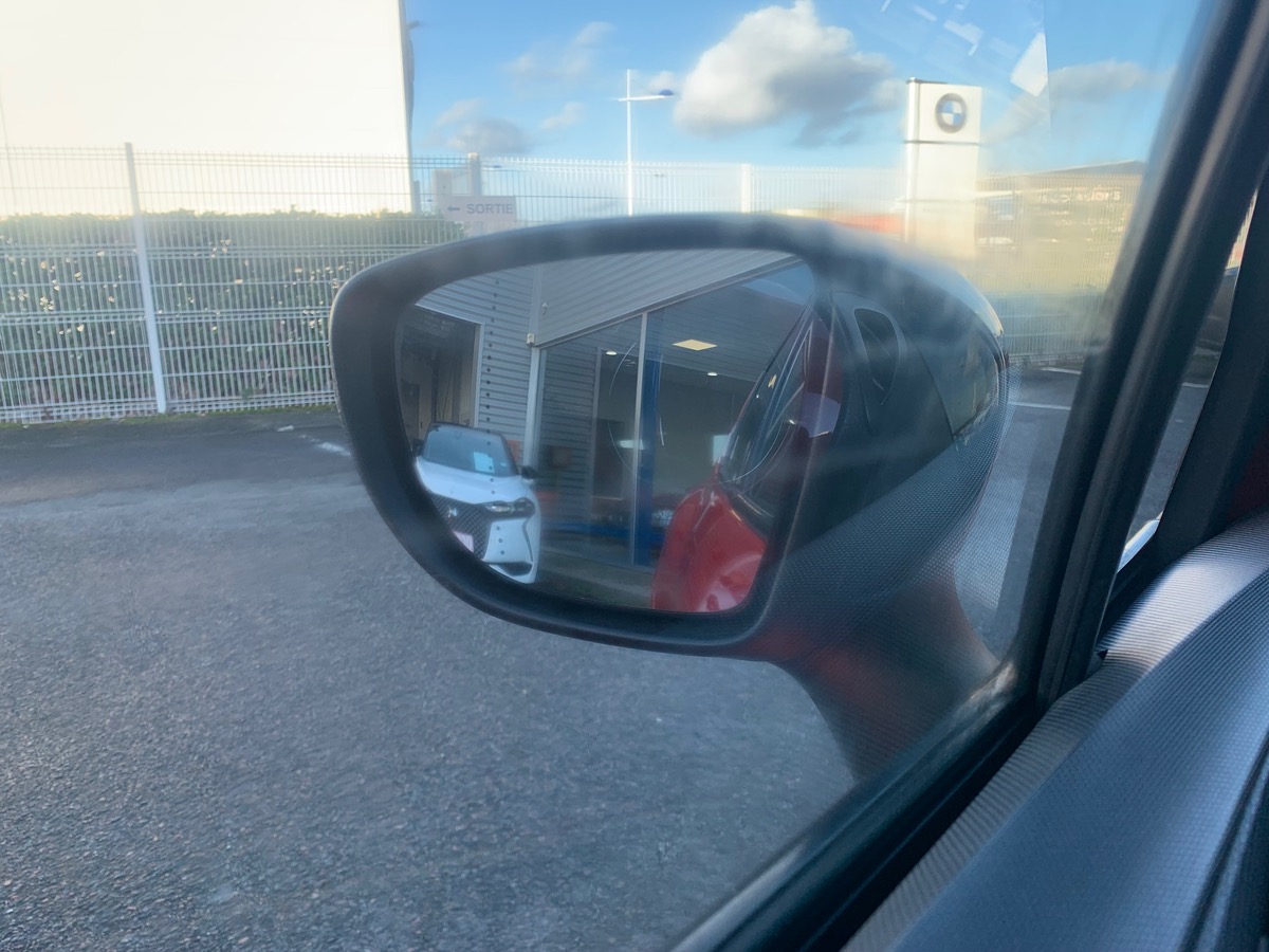 RENAULT Clio IV 90 ch | GPS | Régulateur de vitesse | Climatisation | Bluetooth | Démarrage sans clé