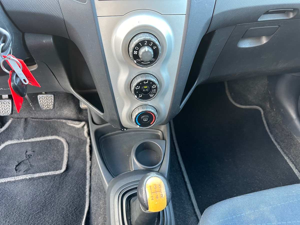 Toyota Yaris 1.0 VVT-i 70 Création - Garantie