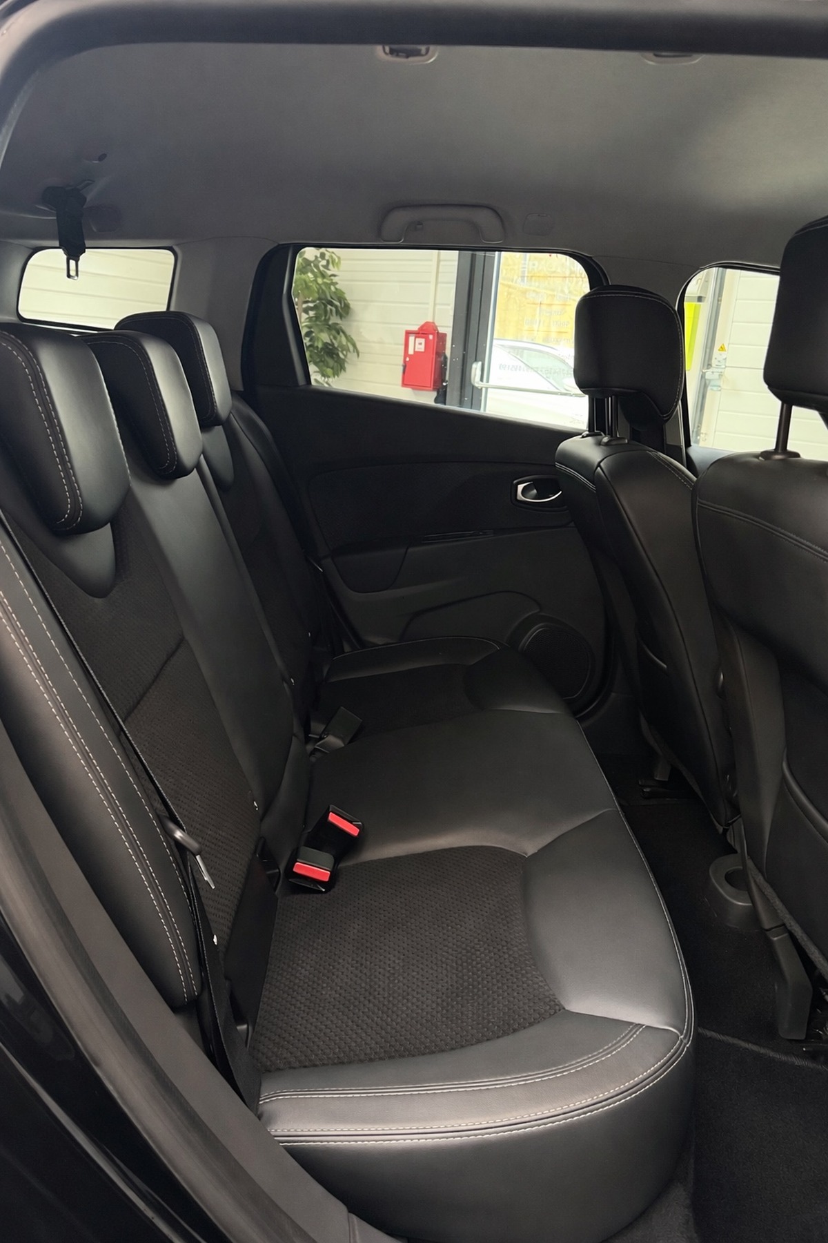 RENAULT Clio IV ESTATE INTENS 1.5 dci 110ch