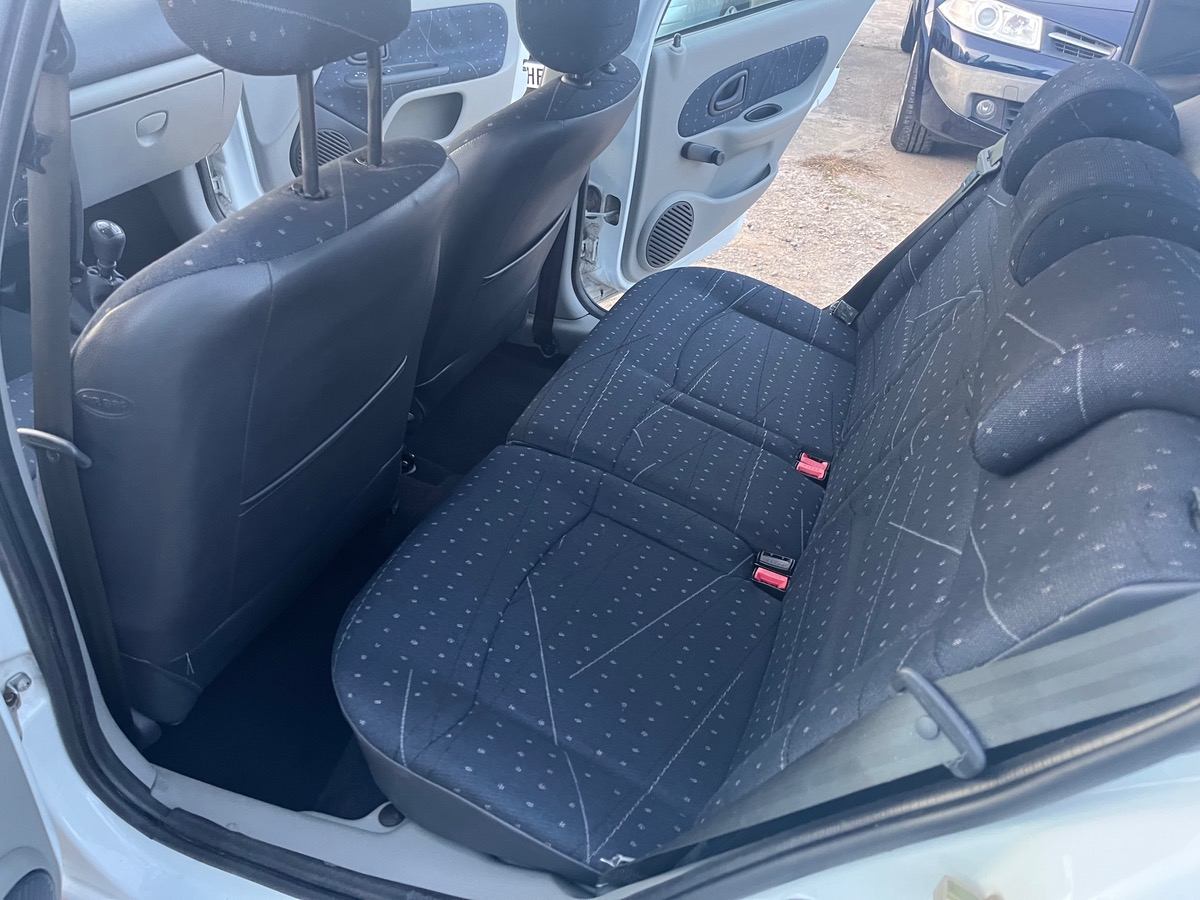 RENAULT Clio 1.2  16v