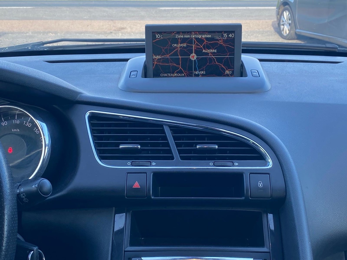 Peugeot 3008 1.6 hdi 120cv active business 196070km