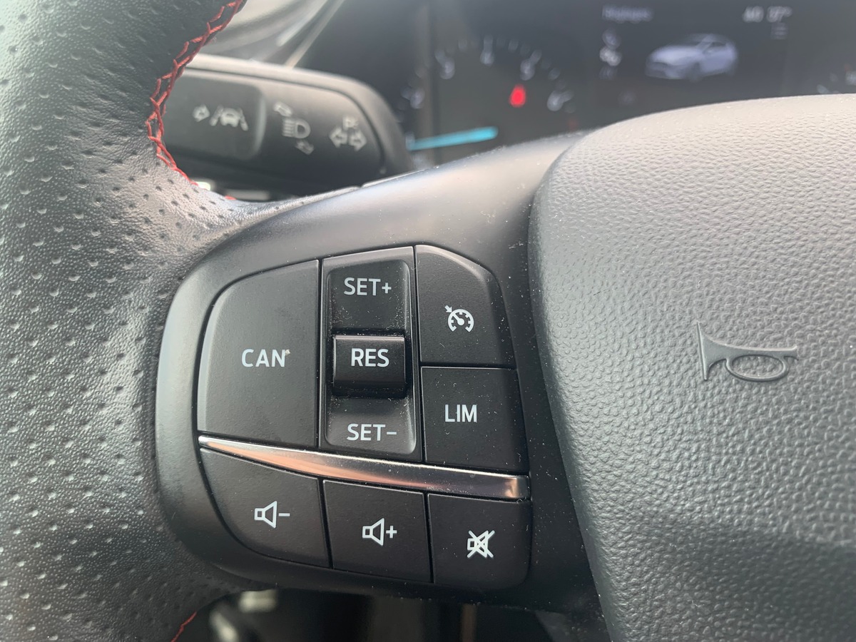 Ford Fiesta ST LINE | 125 chevaux | Contrat Ford Protect (70000 kms et/ou 30/10/2027)