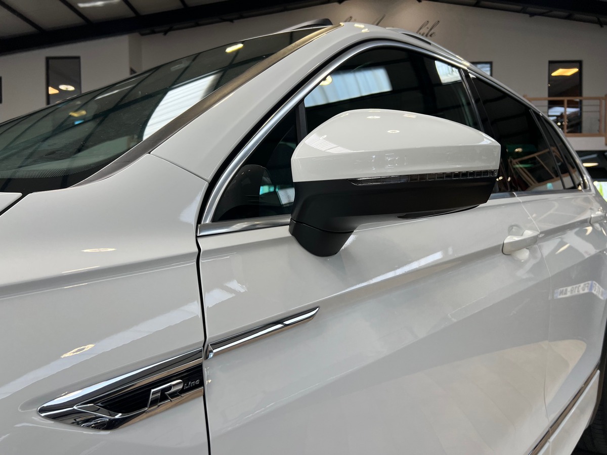 Volkswagen Tiguan II 2.0 TDI 150 DSG7 R-LINE  ATTELAGE/TOIT PANO/CARPLAY/