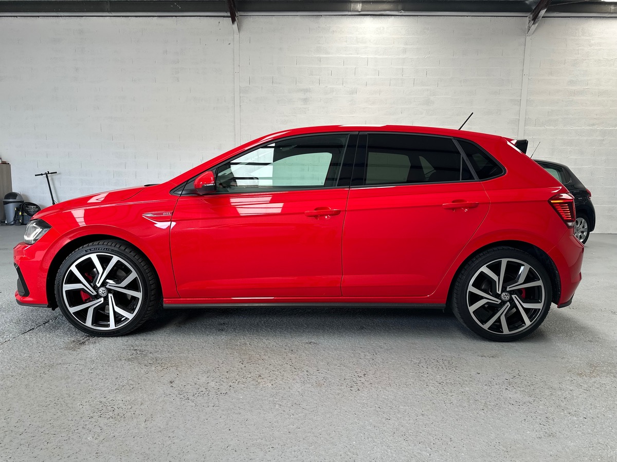 Volkswagen Polo VI GTI 2.0 TSI 200cv DSG6