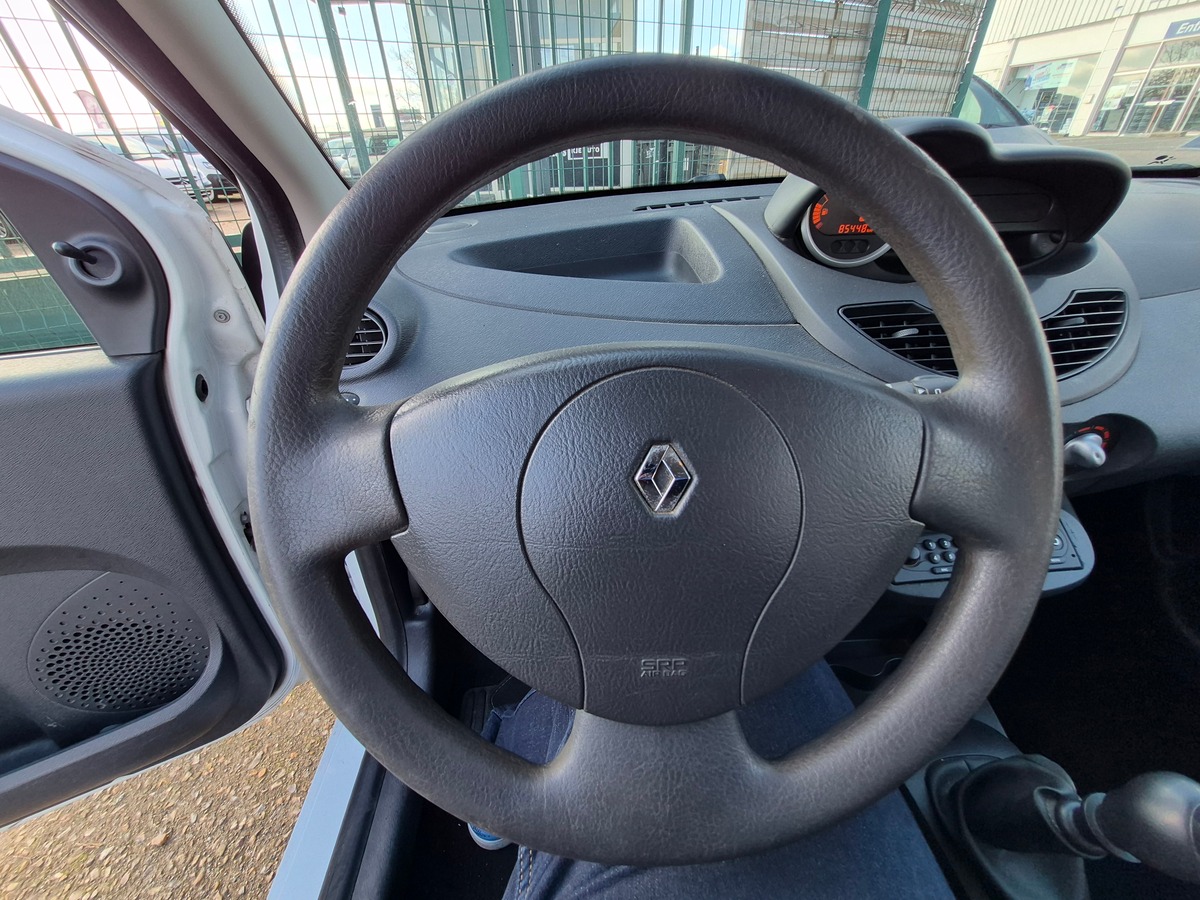 RENAULT Twingo II 1.2 16V LEV ACCESS