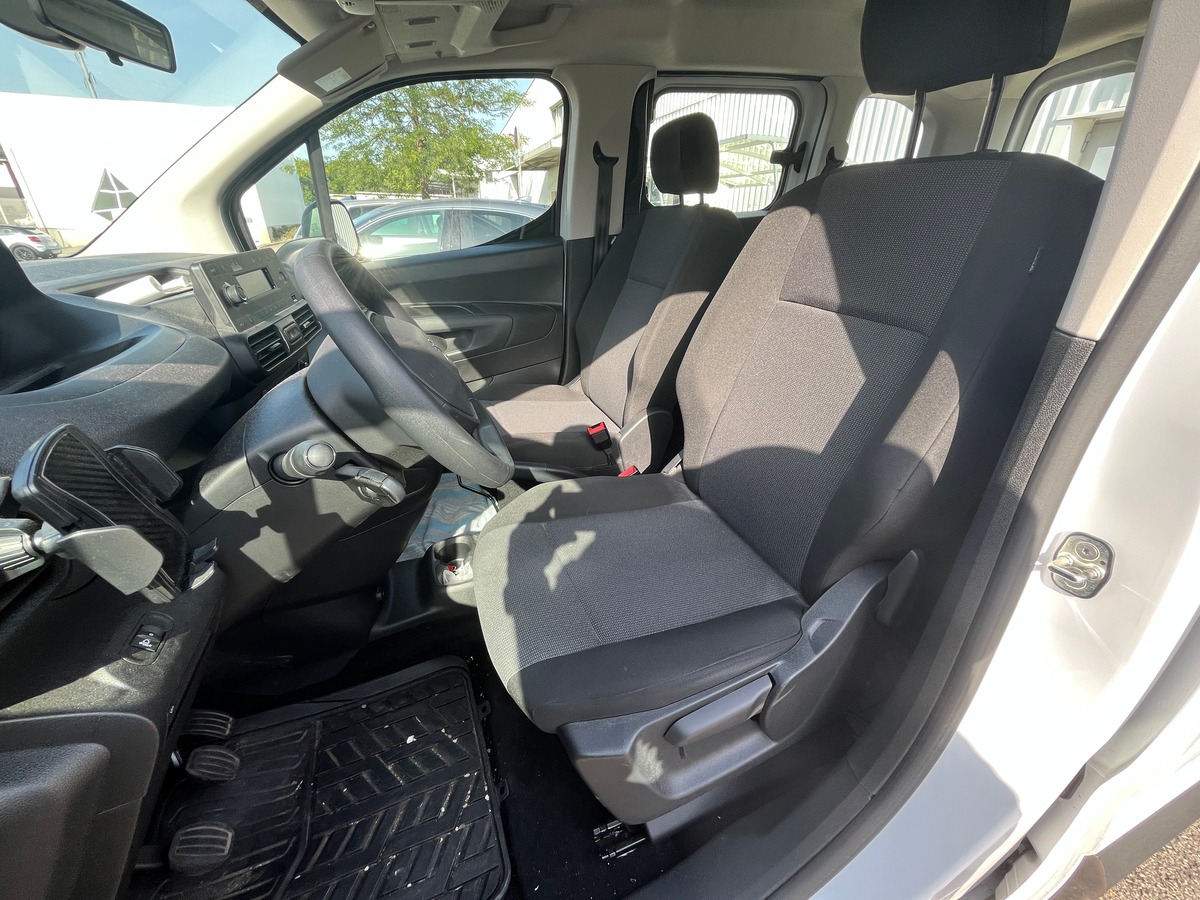 Peugeot Rifter ACTIVE BUSINESS, 1.5 BLUEHDI 100ch, ATTELAGE, FEUX AUTOMATIQUE