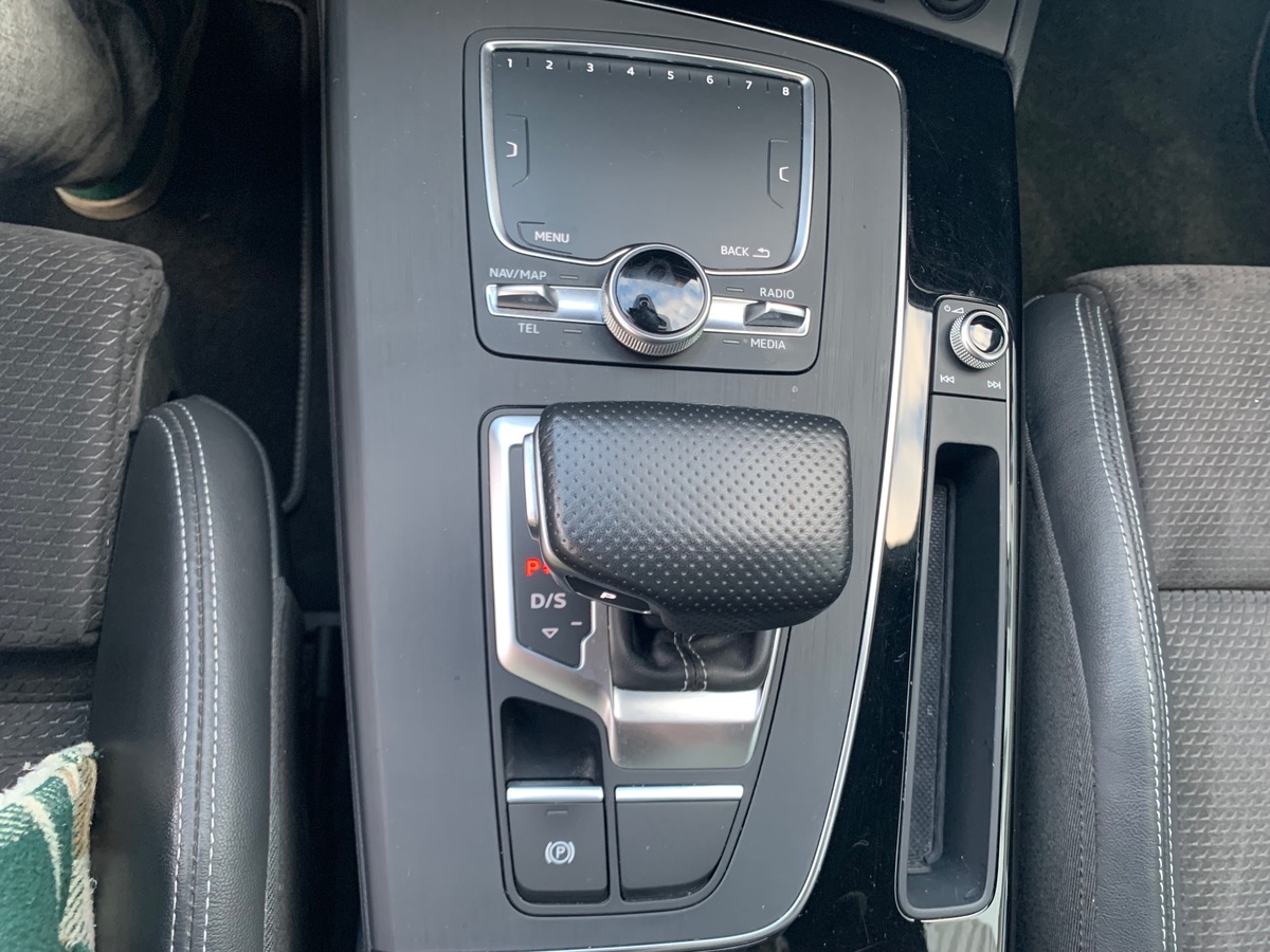 Audi Q5 190 ch | S-Line | Virtual Cockpit | Coffre assisté électriquement | Caméra de recul