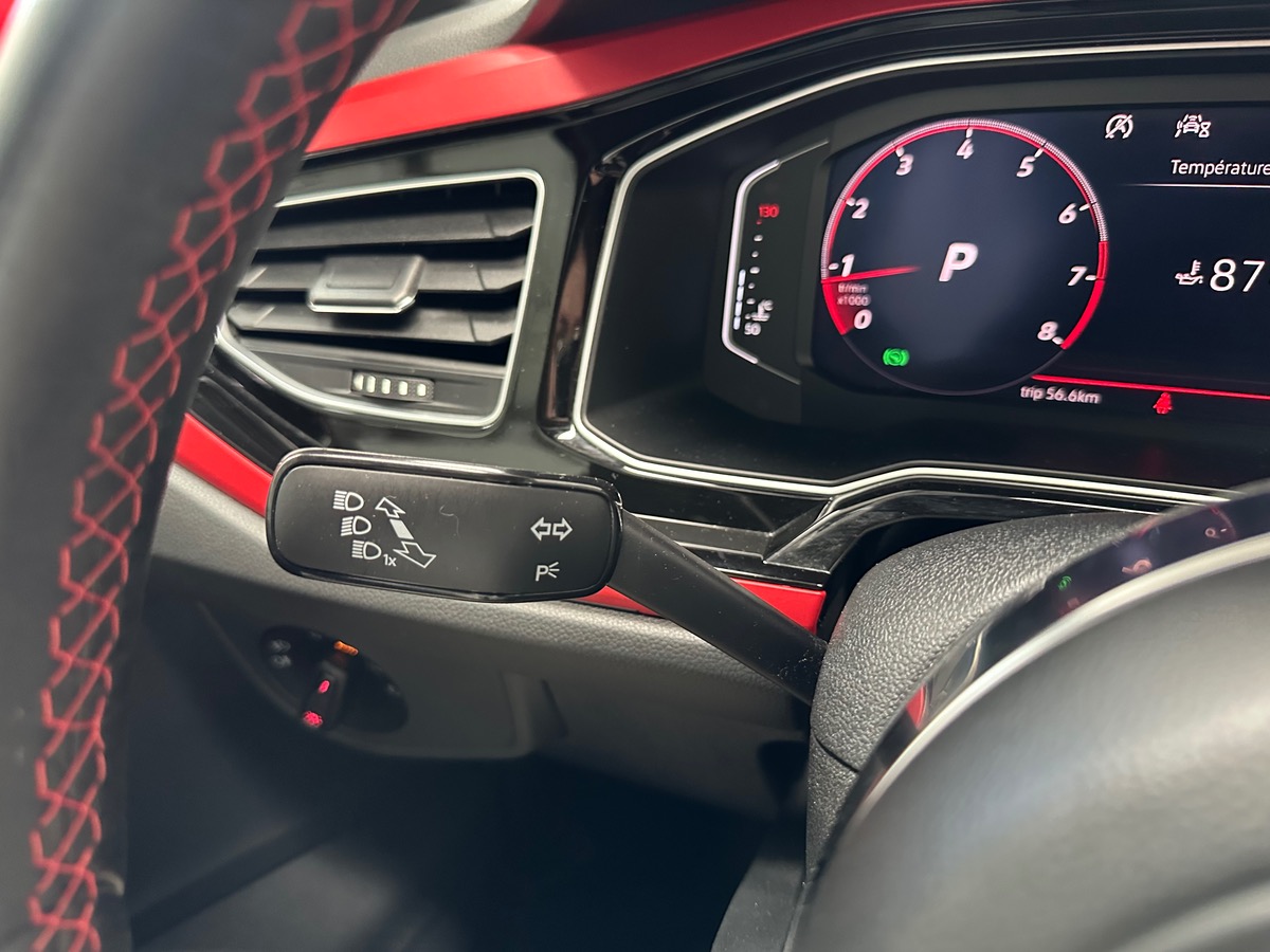 Volkswagen Polo VI GTI 2.0 TSI 200cv DSG6