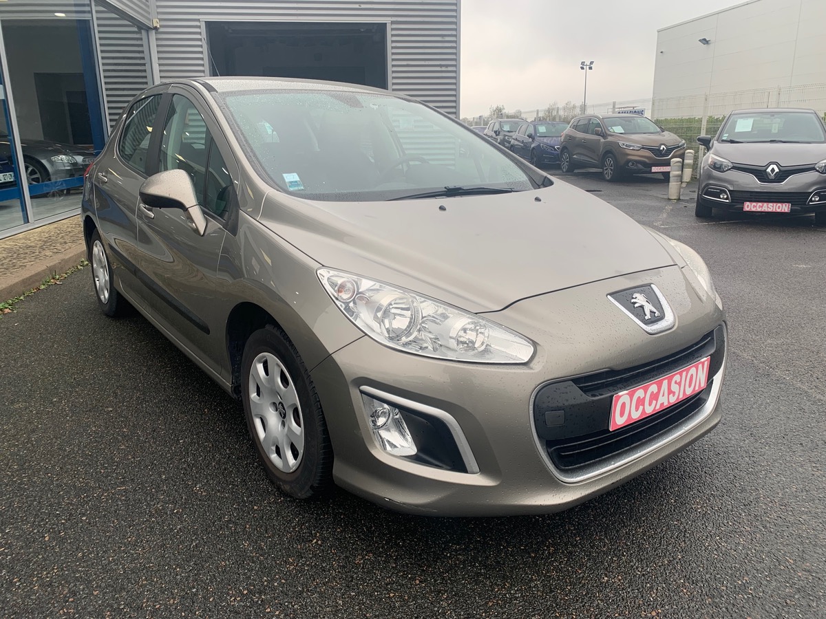 Peugeot 308 120 ch | Rétroviseurs électriques | Climatisation | Sièges rang 2 rabattables à plat