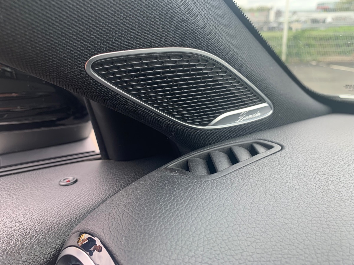 Mercedes-Benz Classe A 225 ch | AMG LINE | Toit ouvrant panoramique | Eclairage d'Ambiance | 4 MATIC