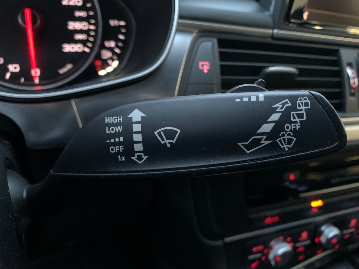 Audi A6 Avant 190 | S-line | Chauffage des sièges avant | Régulateur de vitesse | Coffre électrique