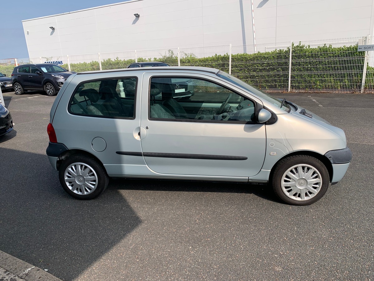 RENAULT Twingo 75 chevaux | Climatisation | Vitres électriques | Roue de secours | Radio CD