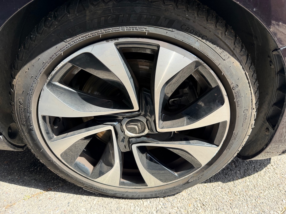 Citroën DS5 2.0 HDi hybrid 4x4 163 CV / Toit Panoramique / Sport Chic / Full Options Km réel