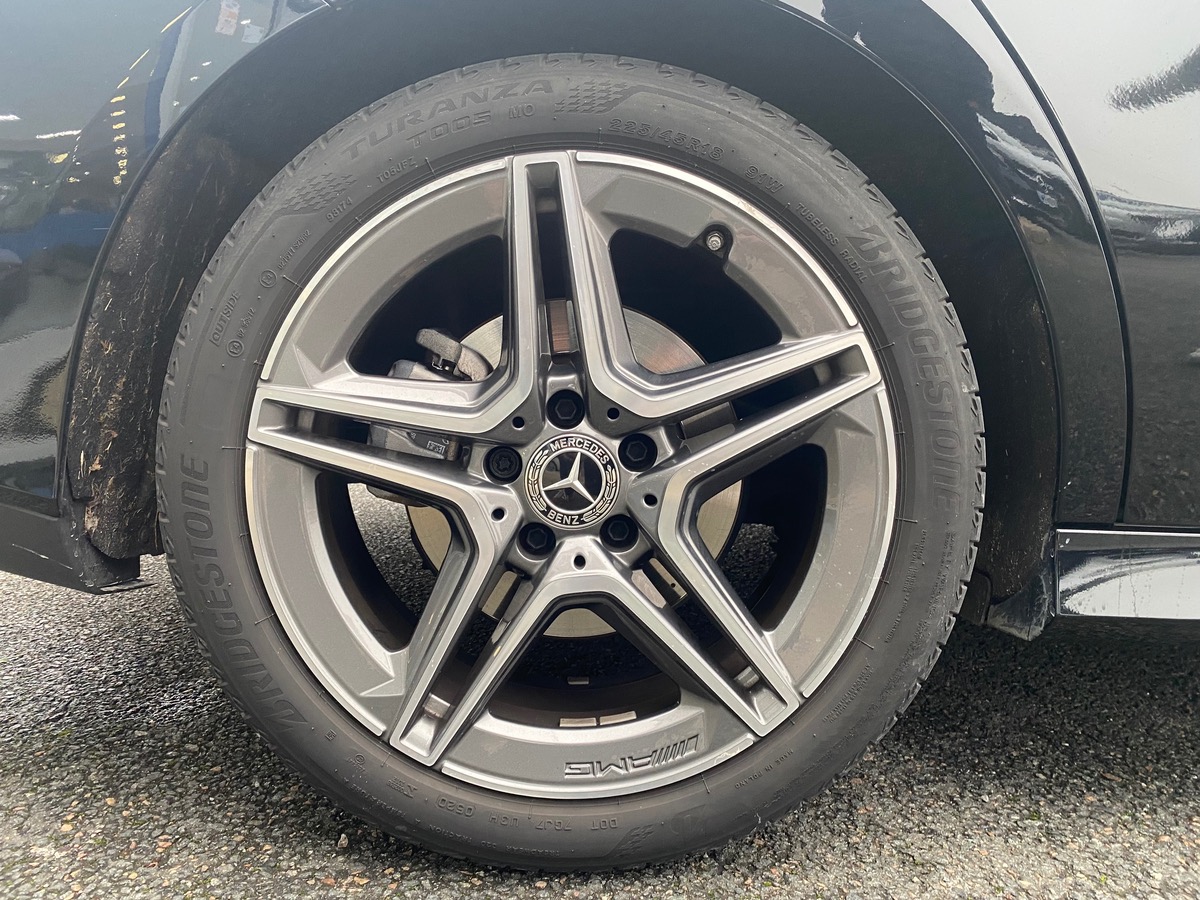 Mercedes-Benz CLA Shooting Brake 163 ch | AMG LINE | Pack premium plus | Avertisseur d'angle mort