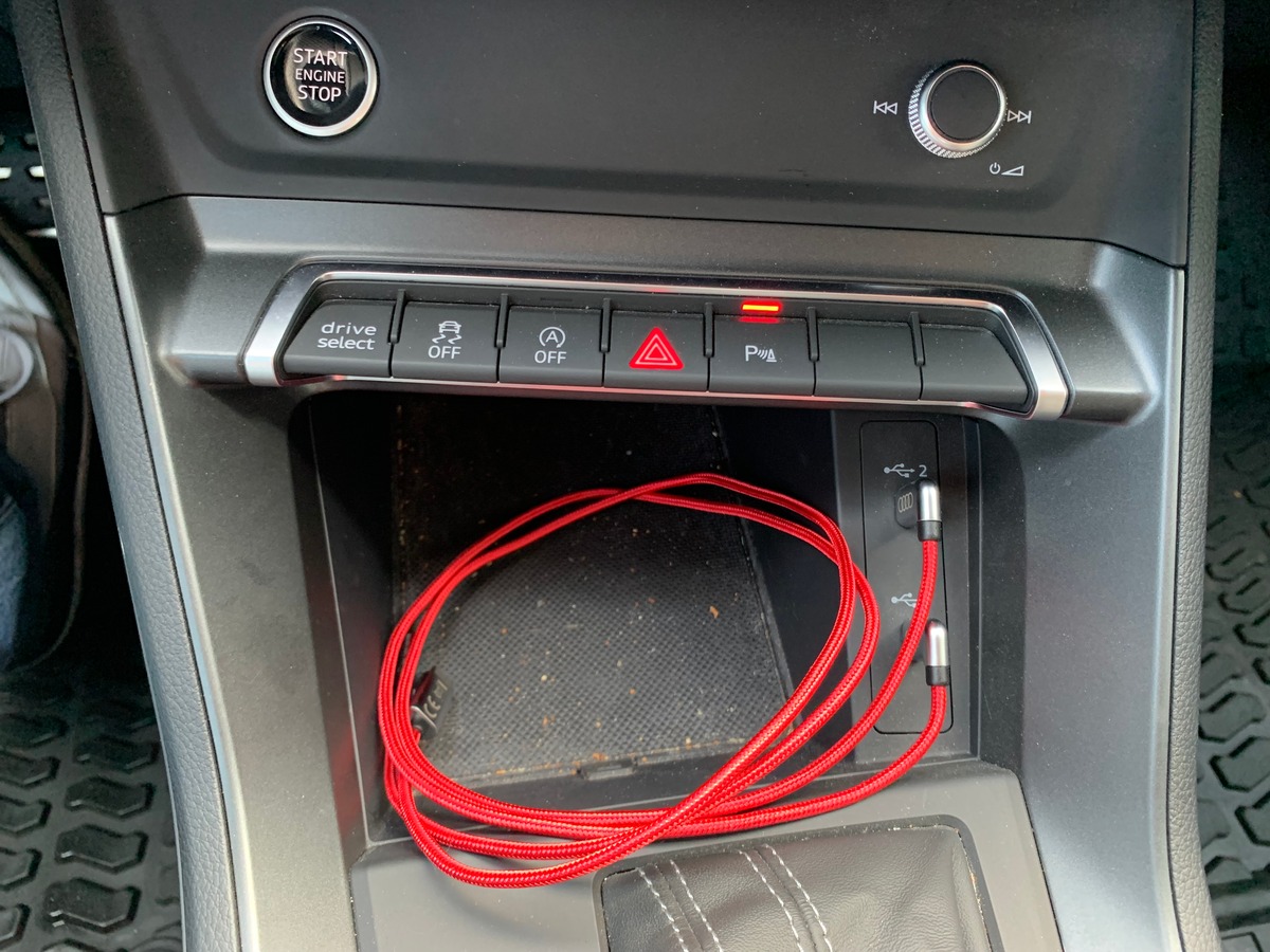 Audi Q3 150 ch | S-Line | Caméra de recul | Apple car Play Android Auto | GPS | Régulateur vitesse