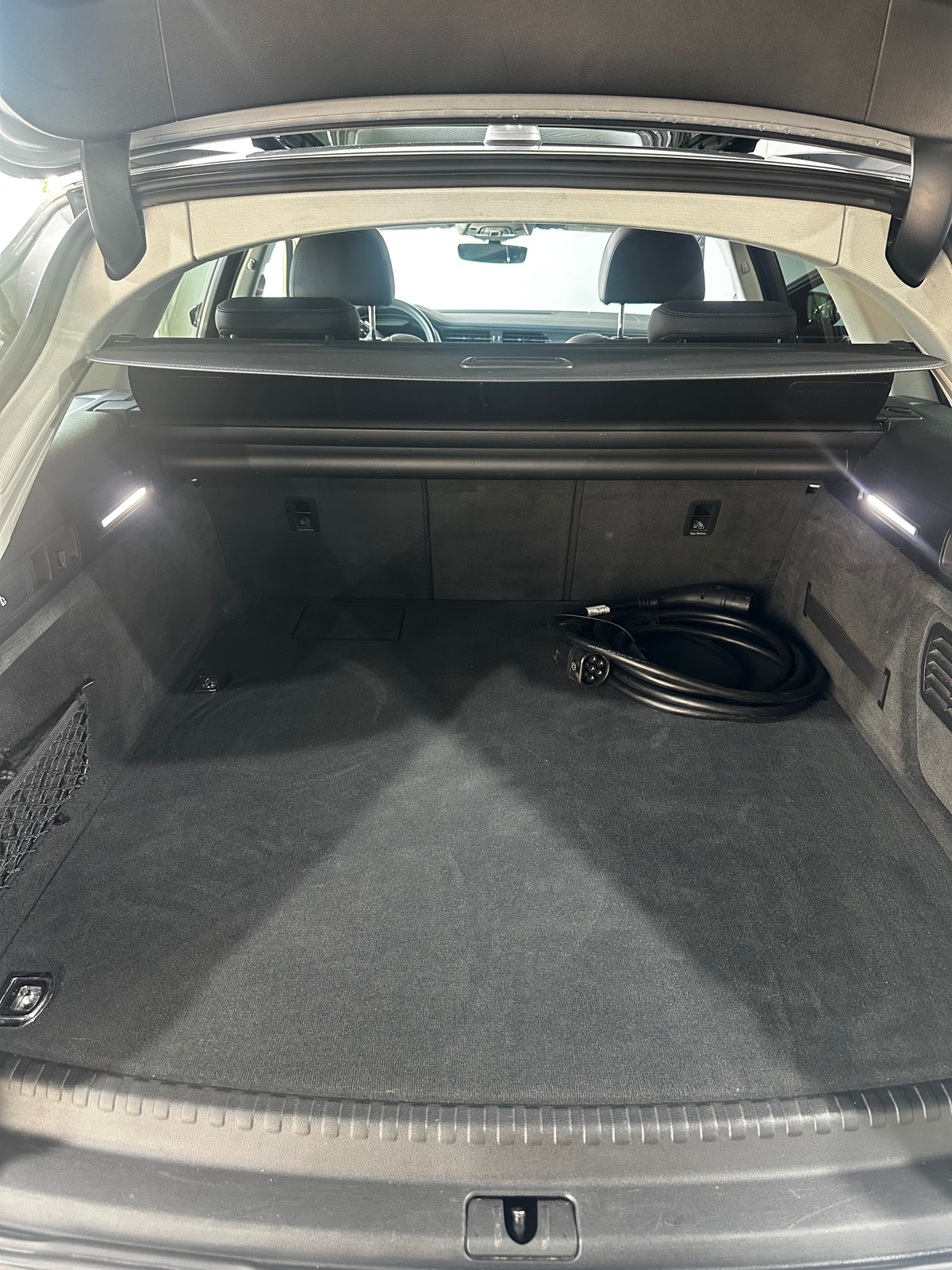 Audi A6 Avant 55 TFSI e 367 ch S-Line