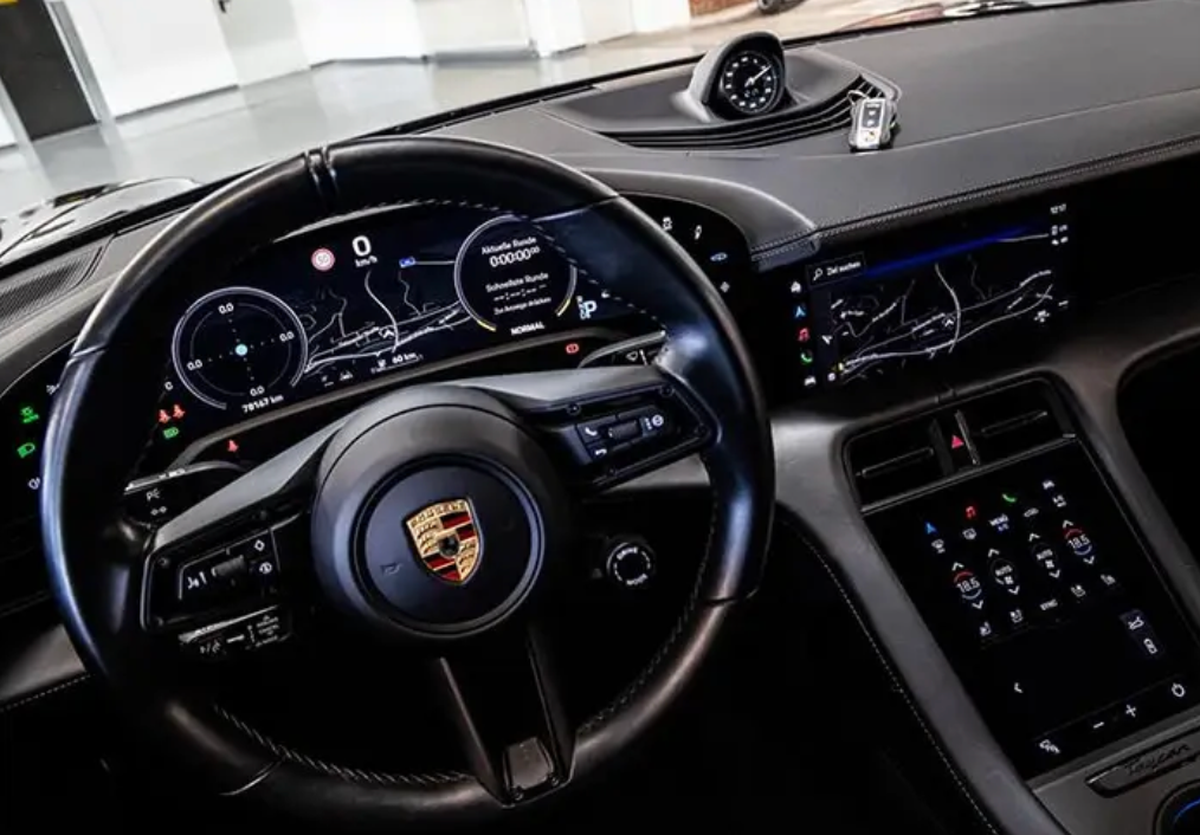 Porsche Taycan 680ch Turbo/Bose